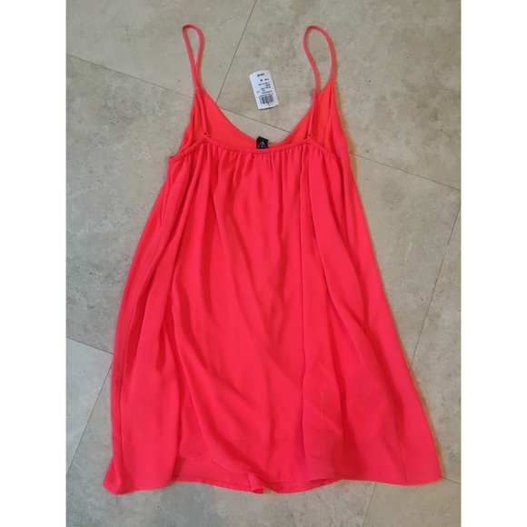 NWT Windsor Coral Dress - Picture 3 of 4
